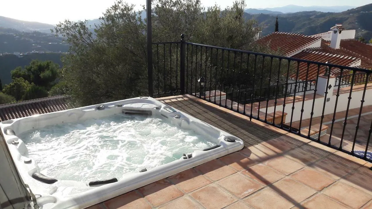 *** ベッド・アンド・ブレックファスト Casa Roble B&B Cómpeta スペイン